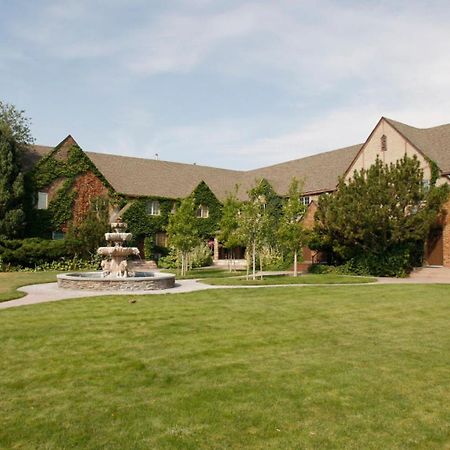 Black Swan Inn Luxurious Theme Rooms Pocatello Exterior foto